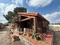 Villa mit 4 Schlafzimmern und 2 Badezimmern und Holzhaus mit 4 Schlafzimmern und 2 Bädern zu verkaufen in La Romana. in Alicante Dream Homes Castalla 