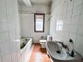 Großes Renovierungsprojekt mit Gewerbeoption und 2 Wohnungen in Alicante Dream Homes Castalla 