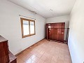 Großes Renovierungsprojekt mit Gewerbeoption und 2 Wohnungen in Alicante Dream Homes Castalla 