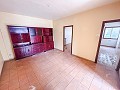 Großes Renovierungsprojekt mit Gewerbeoption und 2 Wohnungen in Alicante Dream Homes Castalla 