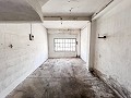Großes Renovierungsprojekt mit Gewerbeoption und 2 Wohnungen in Alicante Dream Homes Castalla 