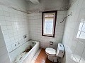 Großes Renovierungsprojekt mit Gewerbeoption und 2 Wohnungen in Alicante Dream Homes Castalla 