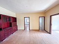 Großes Renovierungsprojekt mit Gewerbeoption und 2 Wohnungen in Alicante Dream Homes Castalla 