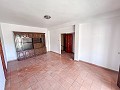 Großes Renovierungsprojekt mit Gewerbeoption und 2 Wohnungen in Alicante Dream Homes Castalla 