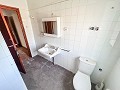 Großes Renovierungsprojekt mit Gewerbeoption und 2 Wohnungen in Alicante Dream Homes Castalla 