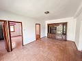 Großes Renovierungsprojekt mit Gewerbeoption und 2 Wohnungen in Alicante Dream Homes Castalla 