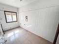 Großes Renovierungsprojekt mit Gewerbeoption und 2 Wohnungen in Alicante Dream Homes Castalla 