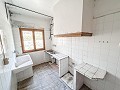 Großes Renovierungsprojekt mit Gewerbeoption und 2 Wohnungen in Alicante Dream Homes Castalla 