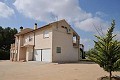 Schönes Landhaus mit 6 Schlafzimmern und 3 Bädern in Yecla. in Alicante Dream Homes Castalla 