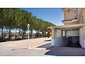 Verbazingwekkend villa met 6 slaapkamers en 4 badkamers in Yecla. in Alicante Dream Homes Castalla 
