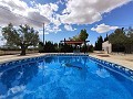 Prachtige villa met 4 slaapkamers en 2 badkamers in Alicante Dream Homes Castalla 