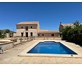 Prachtig landhuis met 5 slaapkamers en 4/5 badkamers in Raspay. in Alicante Dream Homes Castalla 