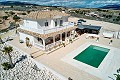 Belle villa de 4 chambres et 3 salles de bains à Pinoso. (Prix fixe) in Alicante Dream Homes Castalla 