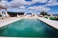 Belle villa de 4 chambres et 3 salles de bains à Pinoso. (Prix fixe) in Alicante Dream Homes Castalla 