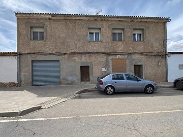 Encantadora casa de pueblo de 7 dormitorios y 1 baño en Rodriguillo (Pinoso)