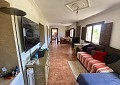 Landhaus mit 3 Schlafzimmern, einem Apartment im Nebengebäude mit 2 Schlafzimmern und einem Studio mit 1 Schlafzimmer in Sax. in Alicante Dream Homes Castalla 