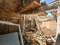 Ruine in Pinoso mit genügend Land zum Bau einer neuen Immobilie in Alicante Dream Homes Castalla 