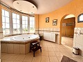 Villa met 5 slaapkamers in La Zenia in Alicante Dream Homes Castalla 