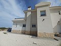 Prachtige villa met 6 slaapkamers en 5 badkamers in Pinoso. in Alicante Dream Homes Castalla 
