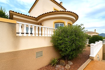 Beautiful 4 Bedroom Villa with Private Pool