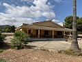 Villa mit 4 Schlafzimmern und 2 Bädern, großes Grundstück mit Platz für Pool, Stallungen oder Geschäft in Alicante Dream Homes Castalla 
