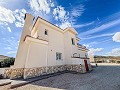Prachtige, instapklare nieuwbouwvilla met gastenhuis, garage en zomerkeuken! in Alicante Dream Homes Castalla 