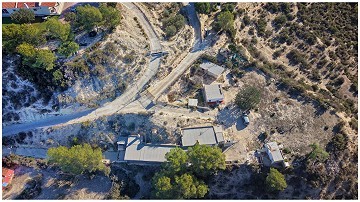 Casa de Campo mitad Cueva + Garaje en Crevillente