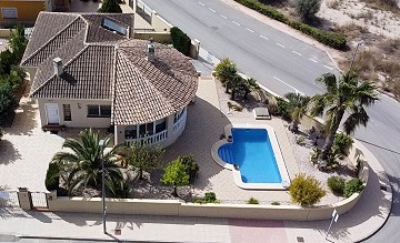 Schöne Villa mit 5 Schlafzimmern und 2 Bädern und Pool in La Romana