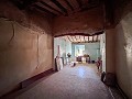 Spacious country house with 8 rooms to renovate in Yecla in Alicante Dream Homes Castalla 