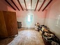 Spacious country house with 8 rooms to renovate in Yecla in Alicante Dream Homes Castalla 