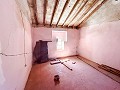 Spacious country house with 8 rooms to renovate in Yecla in Alicante Dream Homes Castalla 