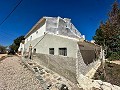 Spacious country house with 8 rooms to renovate in Yecla in Alicante Dream Homes Castalla 