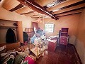 Spacious country house with 8 rooms to renovate in Yecla in Alicante Dream Homes Castalla 